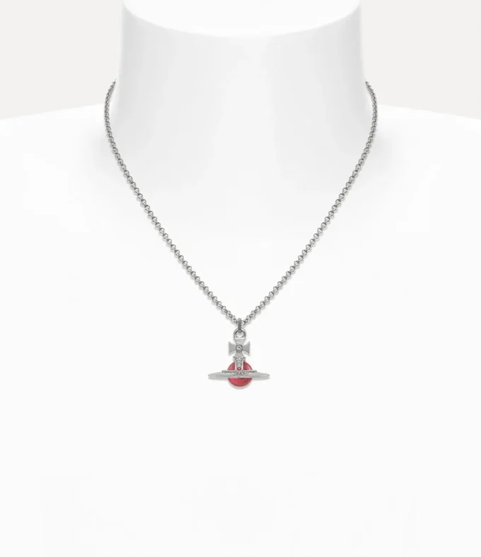 Neue Halskette mit kleinem Orb-Anhänger