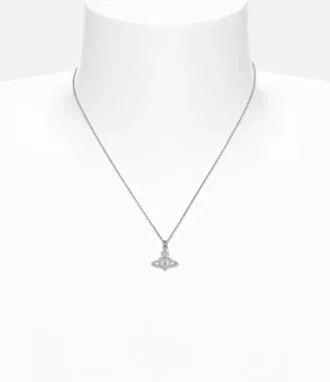 Noella-Anhänger-Halskette