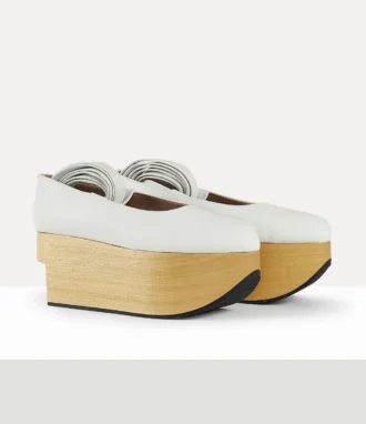 rocking horse ballerina schuh 2 330x382 - Rocking Horse Ballerina-Schuh